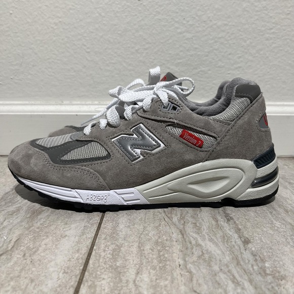 New Balance 990v2 Version 2 Shoes Mens Size 7.5 Gray Suede Made In USA M990VS2